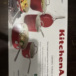 9 Piece KitchenAid Set