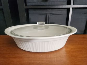 CorningWare French White Oval Casserole Dish with Glass Lid