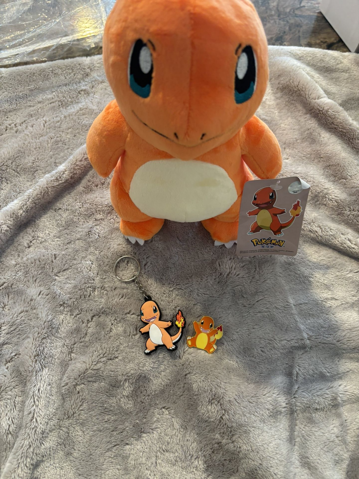 Charmander Plush With Keychain And Pin Bundle Set