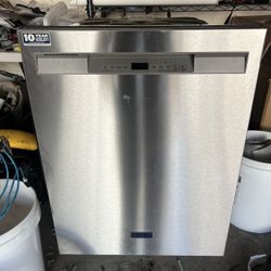 MAYTAG 24 in. Fingerprint Resistant Stainless Front Control Built-In Tall Tub Dishwasher with Dual Power Filtration, 50 dBA
