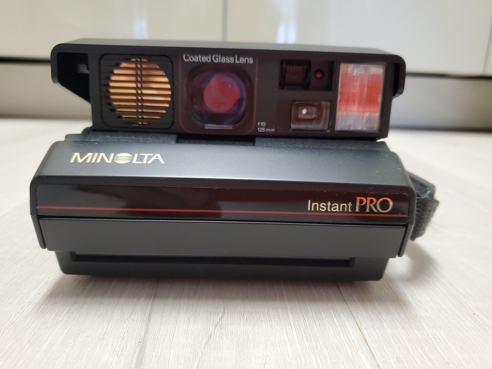 Vintage Minolta Instant PRO Film Camera Polaroid Spectra Film - Untested