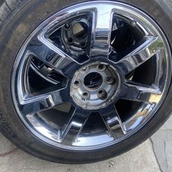 1 escalade rim only