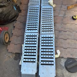 Metal Truck Folding Ramp