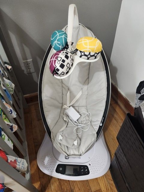 mamaRoo
