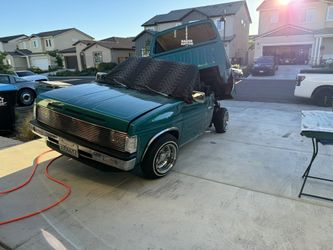 1986 Nissan Pickup