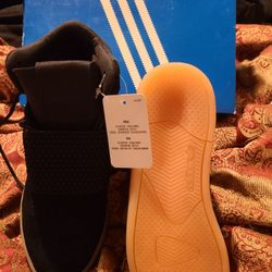 Adidas Tubular Invader