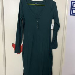 M - Long Sleeve Fitted Dress
