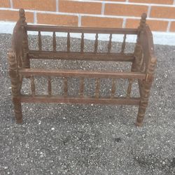 Vintage Baby Doll Crib Cradle dark wood No Slats. Used in good condition with some cosmetic blemishes. These blemishes are in the form of scratches an