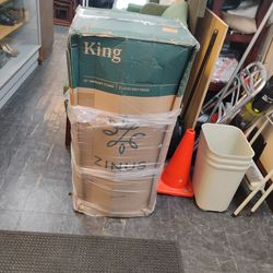 Nice 12" MEMORY FOAM KING size MATTRESS New