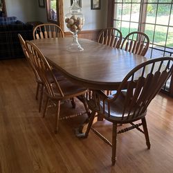 Dining Room Table 6 Chairs