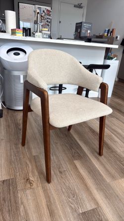 Dining chair
