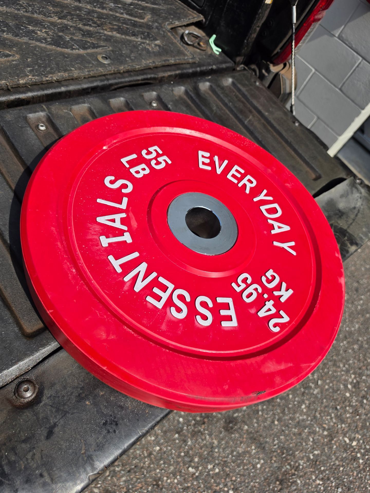 Weight single 55lb bumper plate