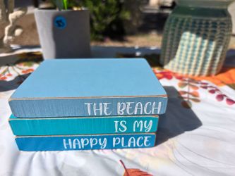 "The Beach Is My Happy Place" Wood Sign Set