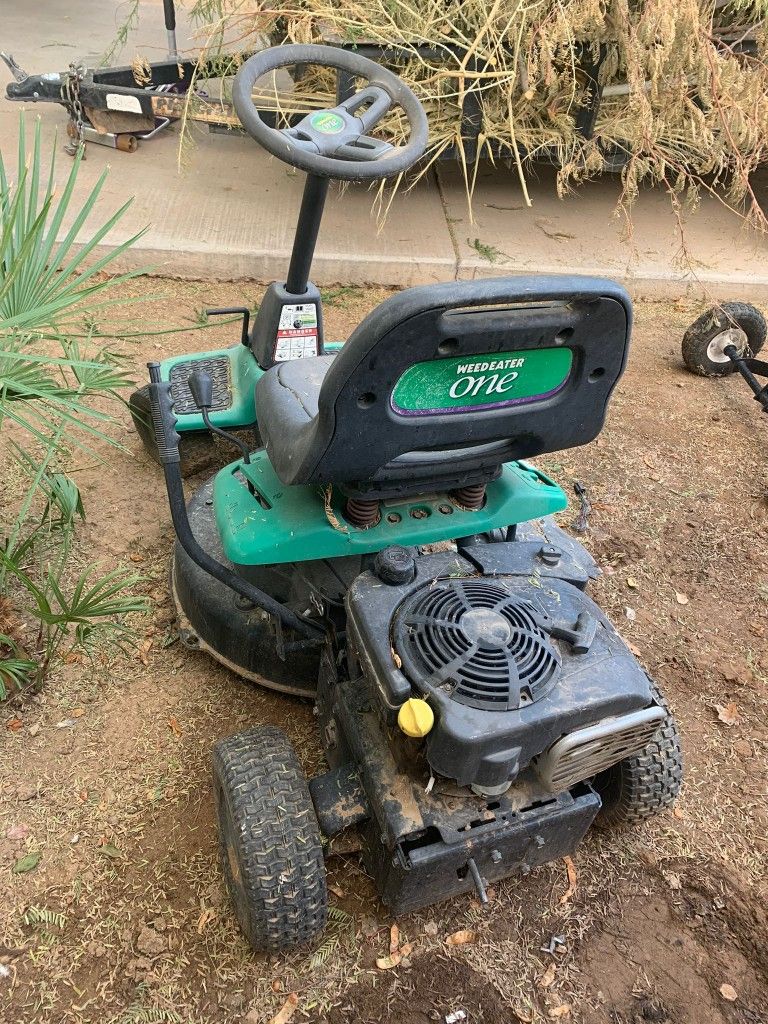 Riding Lawnmower