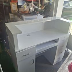 DIR Langara LED Modern Reception Desk