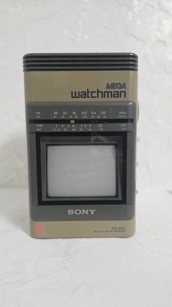 Sony Mega Watchman FD-500 TV FM/AM Radio, Vintage 1988