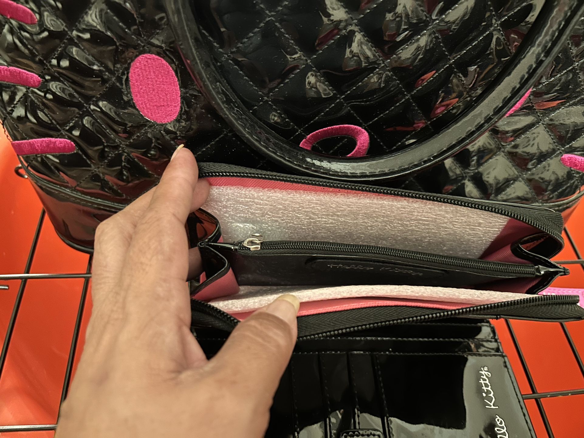 Hello Kitty Purse & Wallet