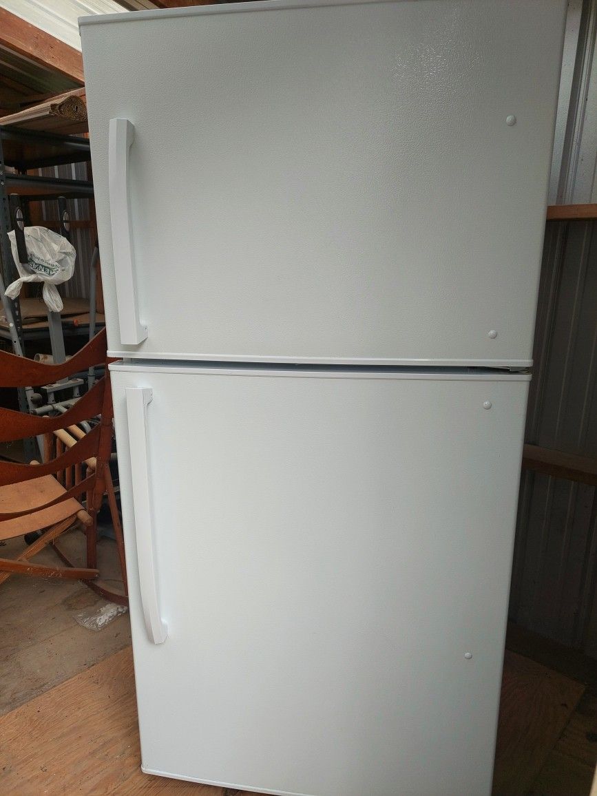Criterion Refridgerator