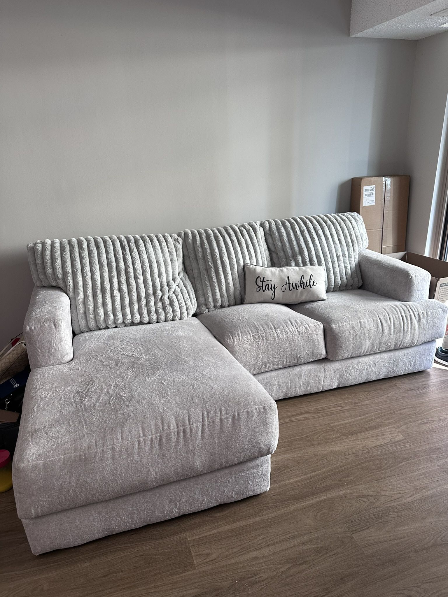 Very Nice And Gently Used Sectional-Less Than 6 Months