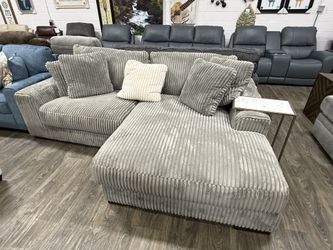 KEIVA GOT WEEKEND DEALS! Sofas Loveseats Sectionals Couches