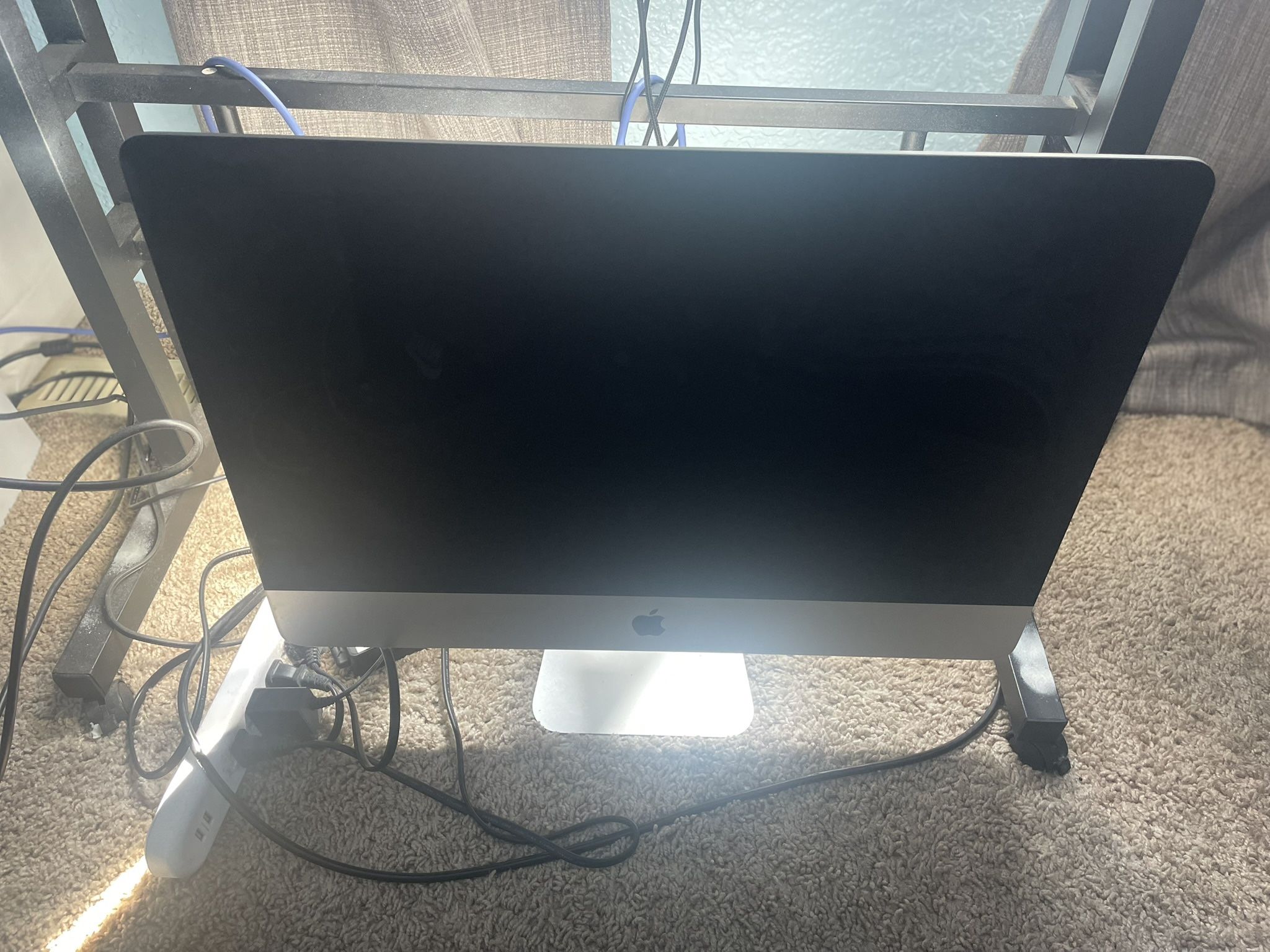 Apple Desktop