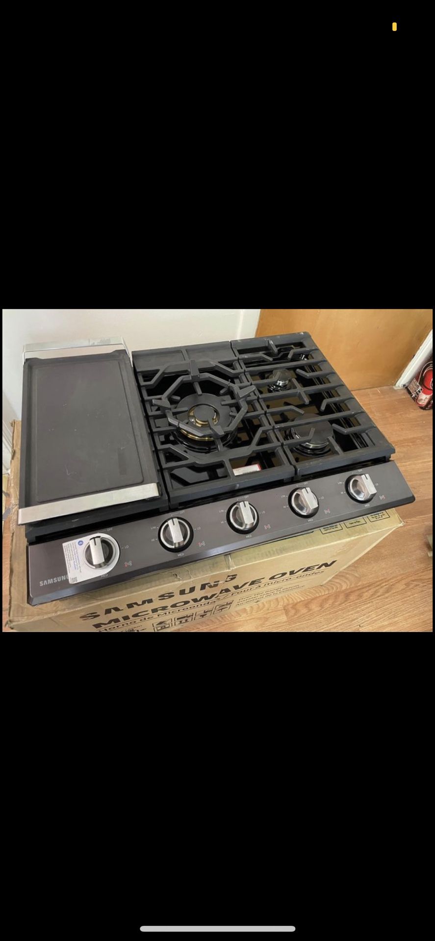 Samsung 30” gas cooktop with dual brass powerful burner