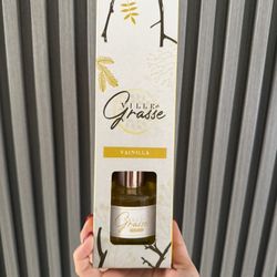 Home Ambiance Diffuser - Long-Lasting Scent  - Luxury Room Freshener - Vanilla