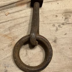 ANTIQUE vintage Hand forged, heavy IRON HITCHING POST RING ANCHOR BOLT HORSE