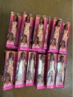 Barbie dolls New in box - you get everything shown in picture