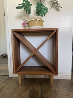 Wooden Furniture - Accent Piece Wooden Shelf