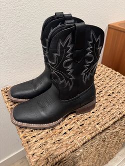 Black Western Cowboy Boots - Men’s Size 8