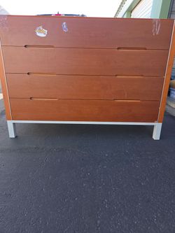 Dresser heavy