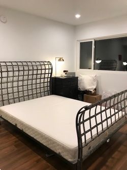 Queen bed