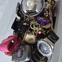 Jewelry Lot 