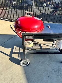 Vintage weber ssp kettle grill performer