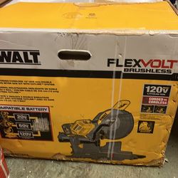 Dewalt cordless Flexvolt 12” miter saw