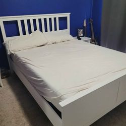Queen size White Bed Frame WITH Remote Mattress Stand