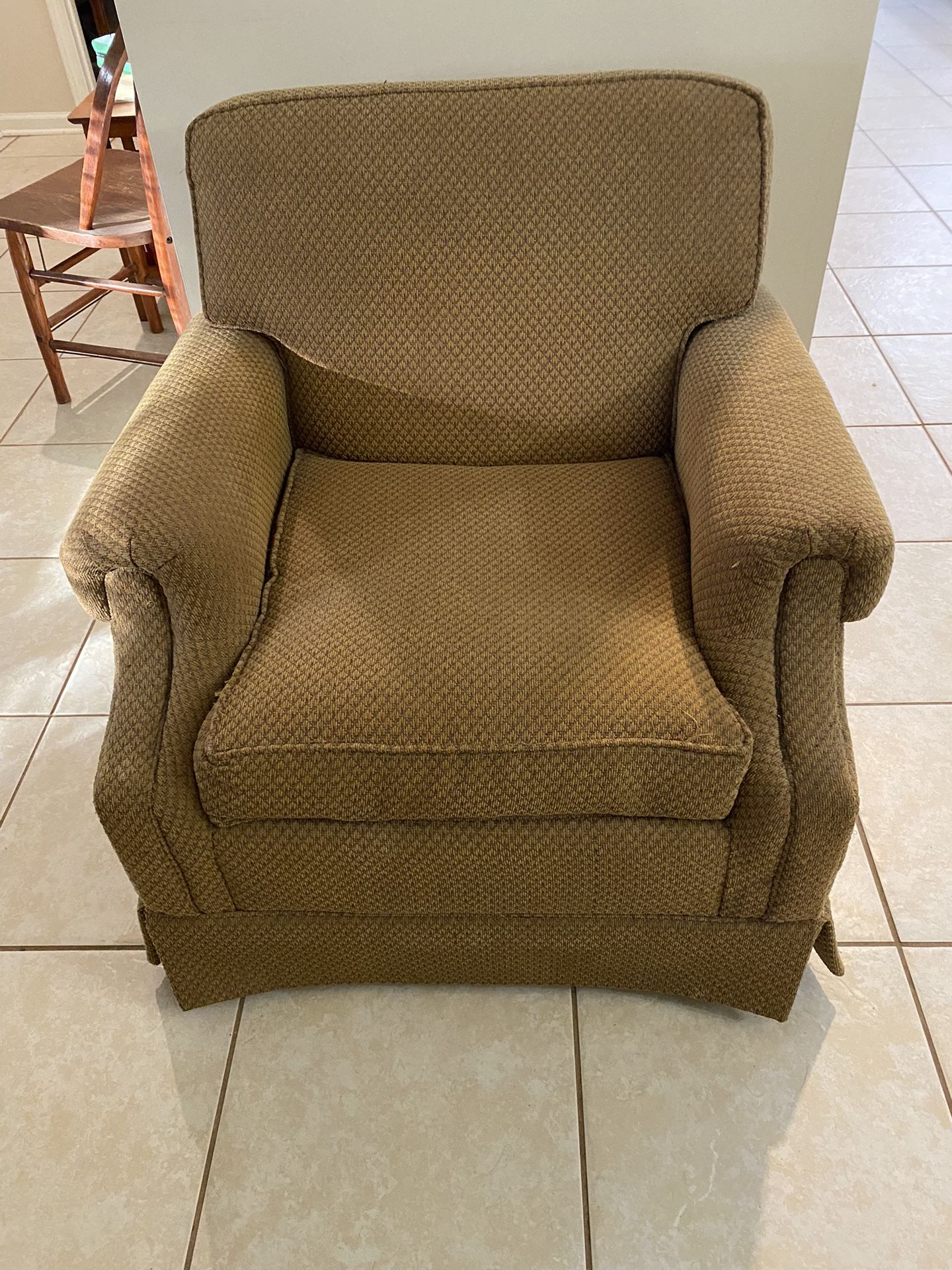 Excellent Condition Chair 