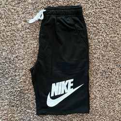 Nike Sportswear Shorts - black 