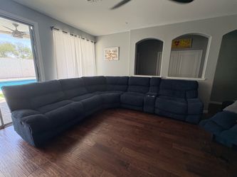 Comfy Reclining Sectional