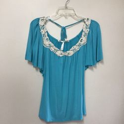 Women’s SWORN VIRGINS Aqua blue pullover top with lace neckline… Size small