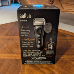 Braun Series 8 Electric Razor Shaver w/ SmartCare Cleaning Station - New in Box