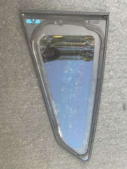 13 Honda Civic Coupe Right Quarter Window