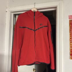 NIKE TECH RED ZIPUP (SIZE: X-LARGE)