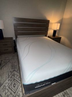 Tempur-Pedic Queen Mattress Pro Adapt Medium
