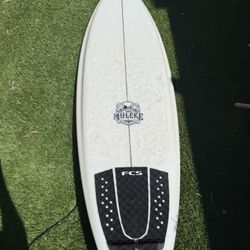 Surfboard 