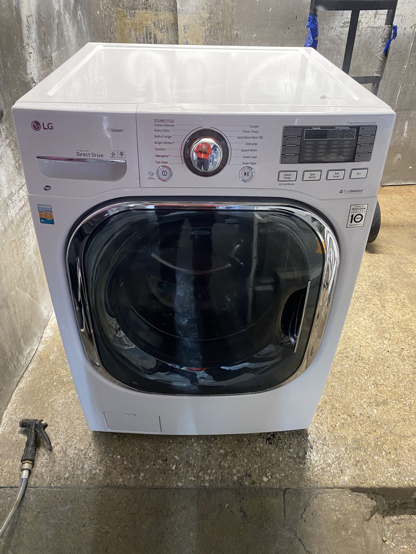 LG 27 wide electric washer And Dry /Combo Two And One