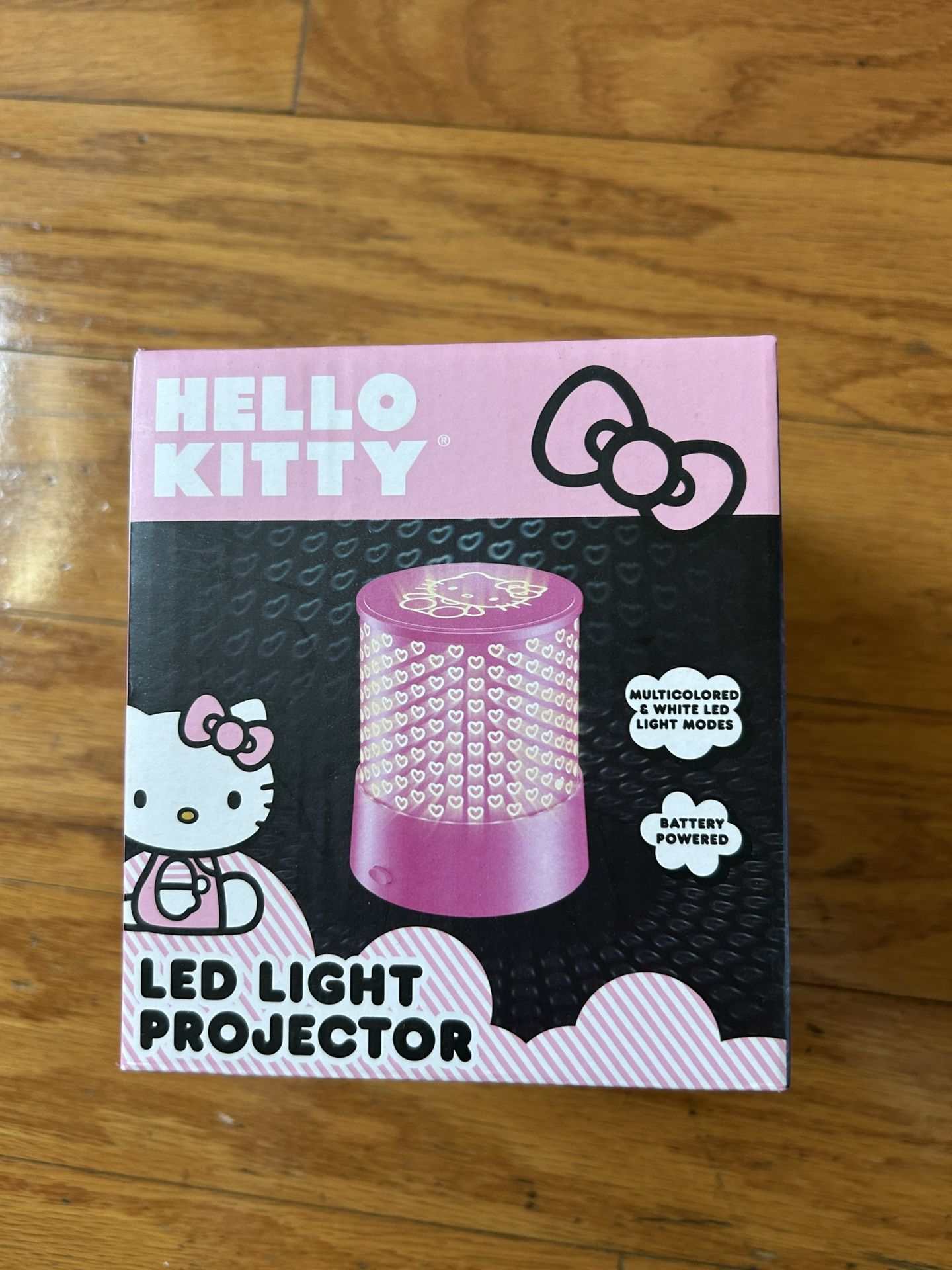 NWT Hello kitty LED light projector 