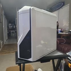 Computer Gaming Case NZXT White Phantom 