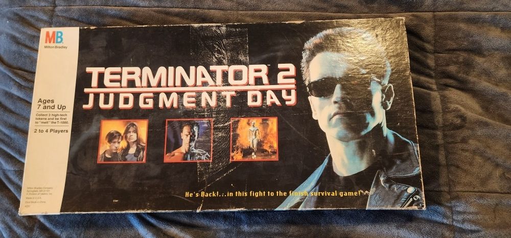 Terminator 2 Milton Bradley Board Game 1991